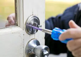 Galaxy Locksmith Store Kansas City, MO 816-826-3128 - 12-Changing-Locks